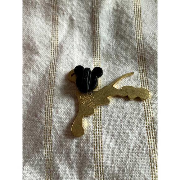 Pluto Fullbody Pet Dog 2008 Disney Trading Pin - Picture 2 of 2